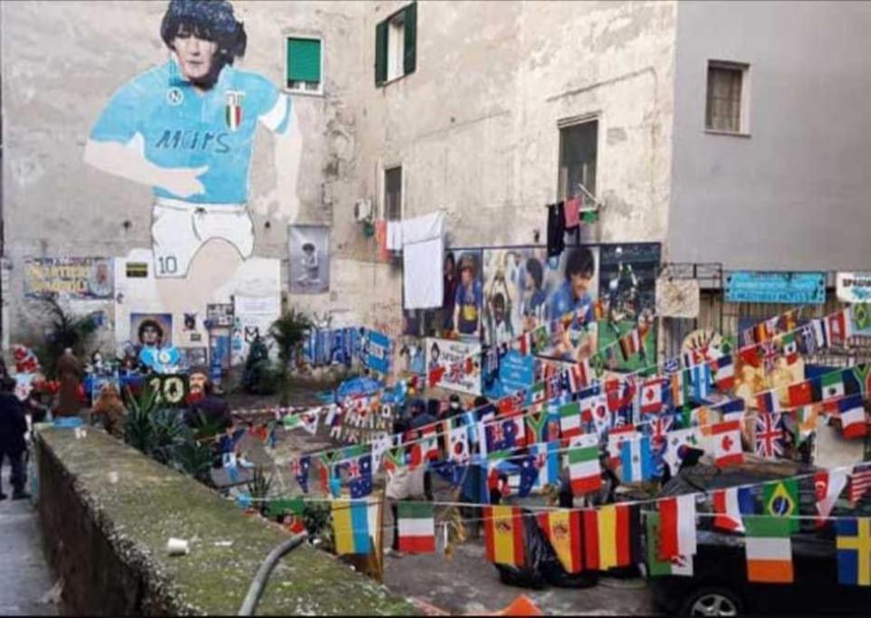 I Tre Re Via Toledo נאפולי מראה חיצוני תמונה